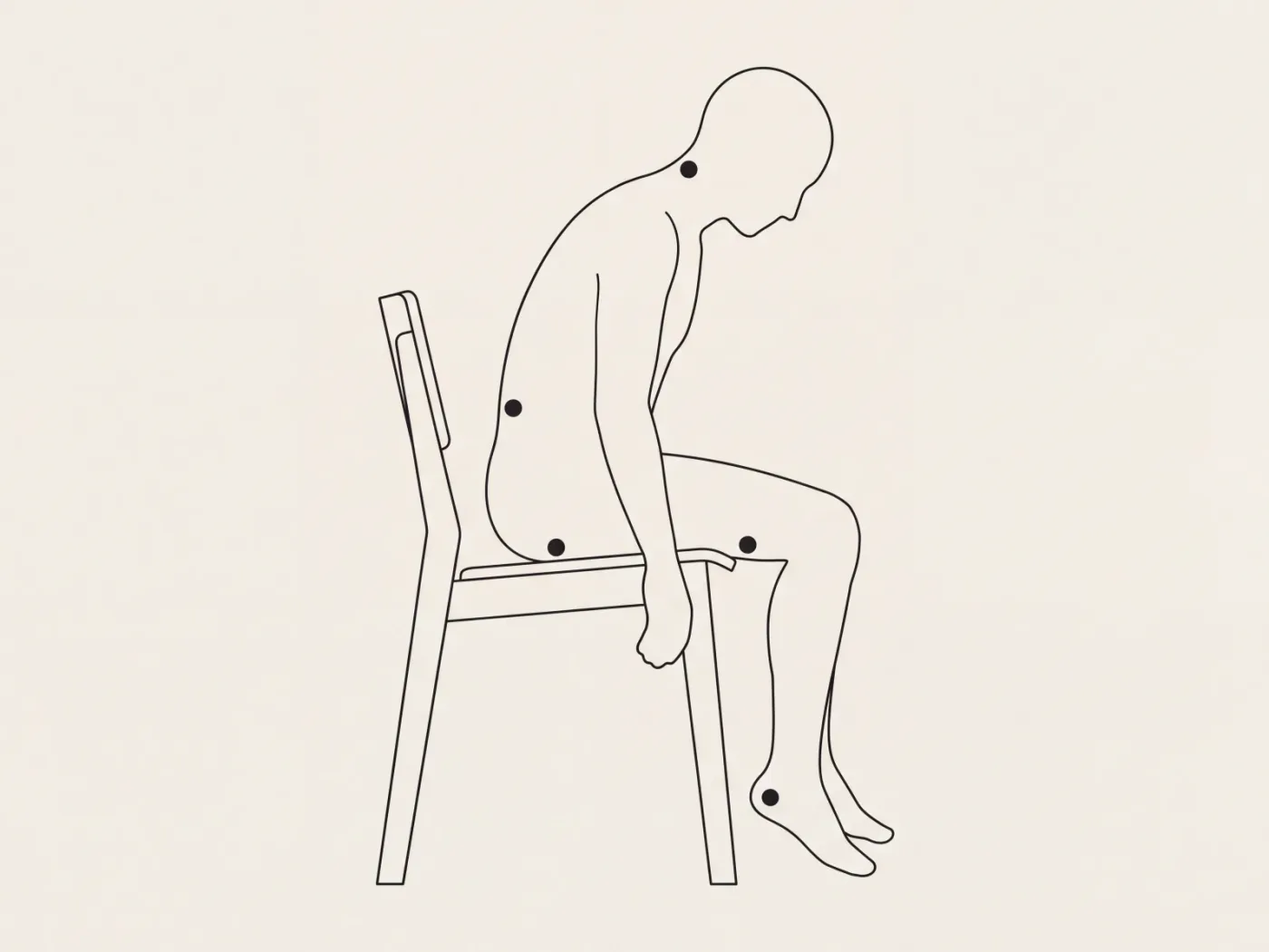 Schéma d’une silhouette assise glissée vers l’avant de son siège, avec cinq repères ronds sur le bassin, l’arrière de la cuisse, les pieds, le bas du dos et la nuque.